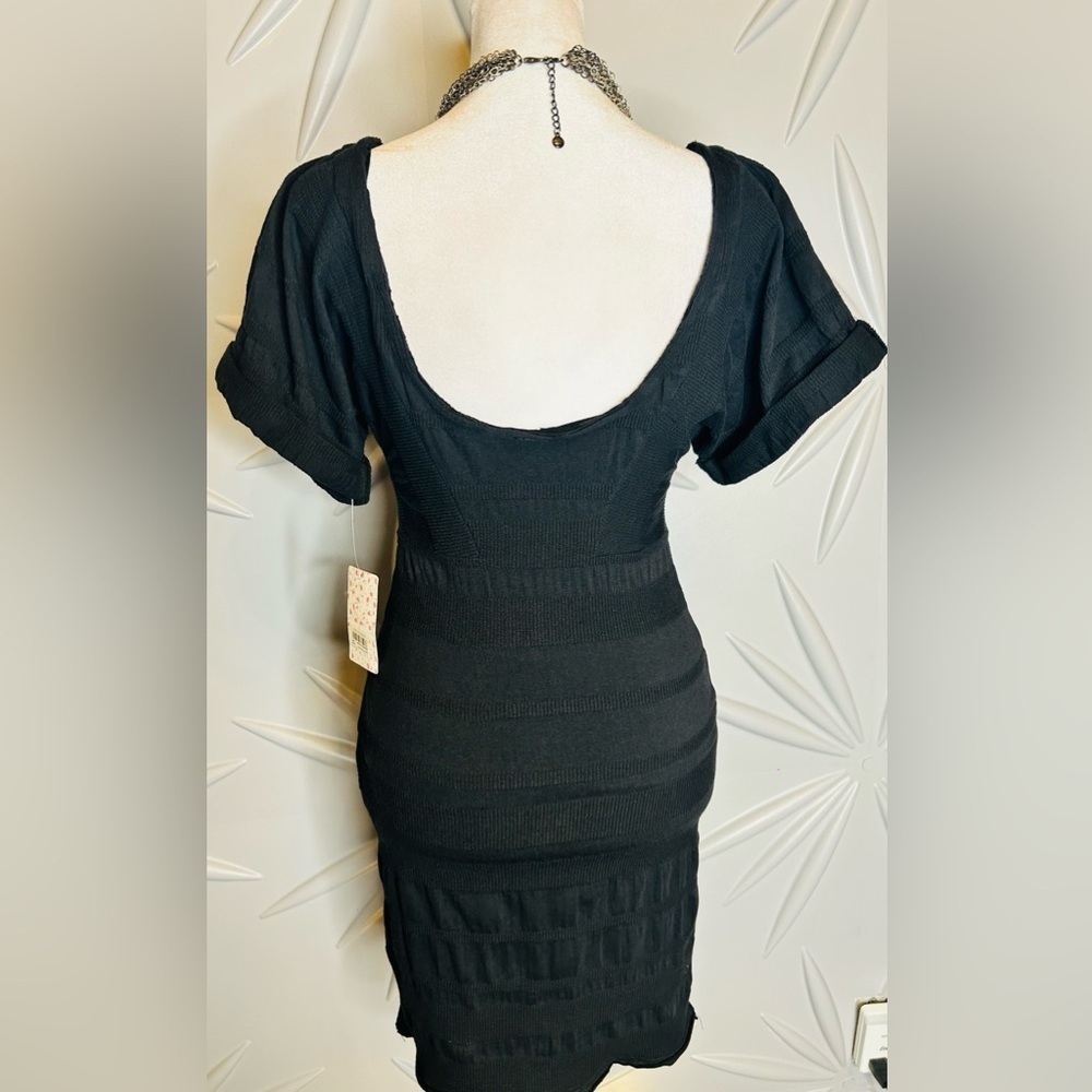 NWT Free People SZ XS black bodycon/U-neck front & U neck/back out. Bust 30”-36” - Picture 6 of 8